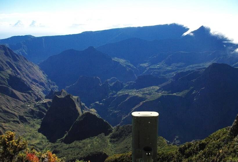 بنسيون Villa Garriga