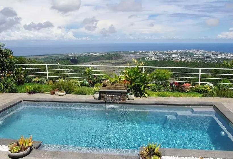 پانسیون Villa Garriga