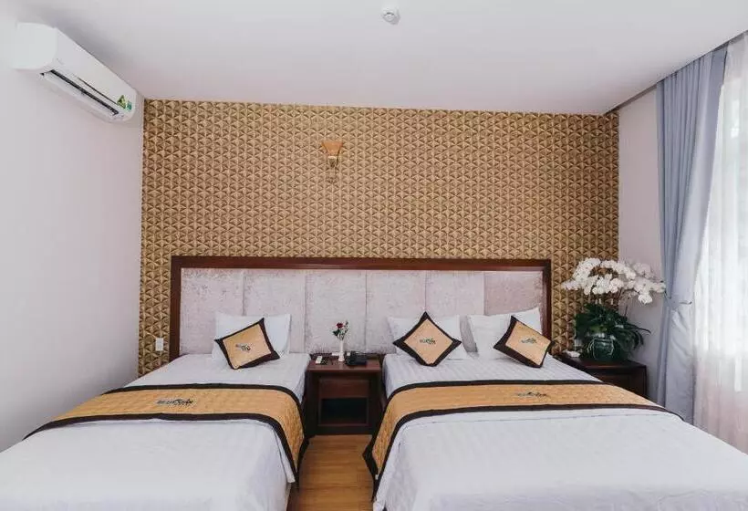 Hotel Blue Star