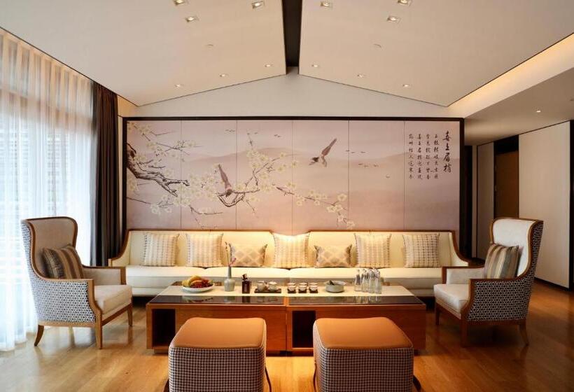 Отель G Luxe By Gloria Taimei Suzhou