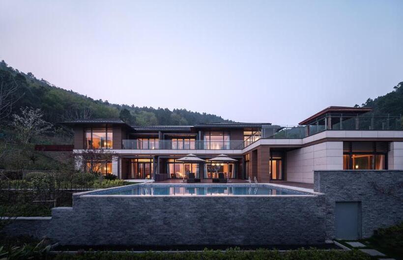 Отель G Luxe By Gloria Taimei Suzhou