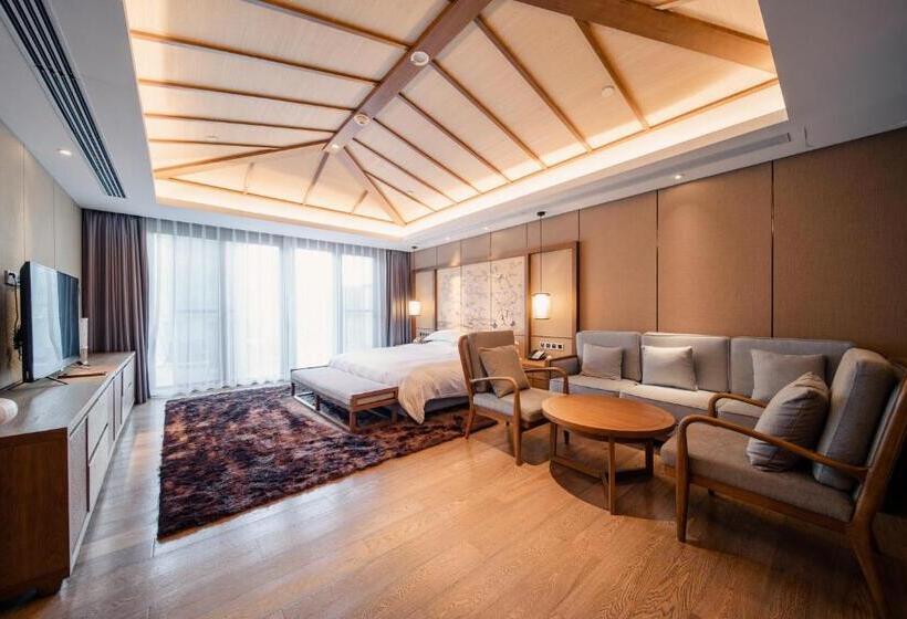 Отель G Luxe By Gloria Taimei Suzhou