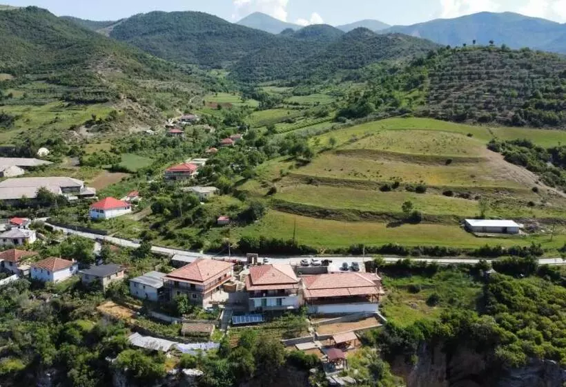 ペンション Guest House Bracaj