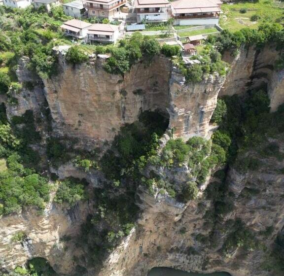 پانسیون Guest House Bracaj