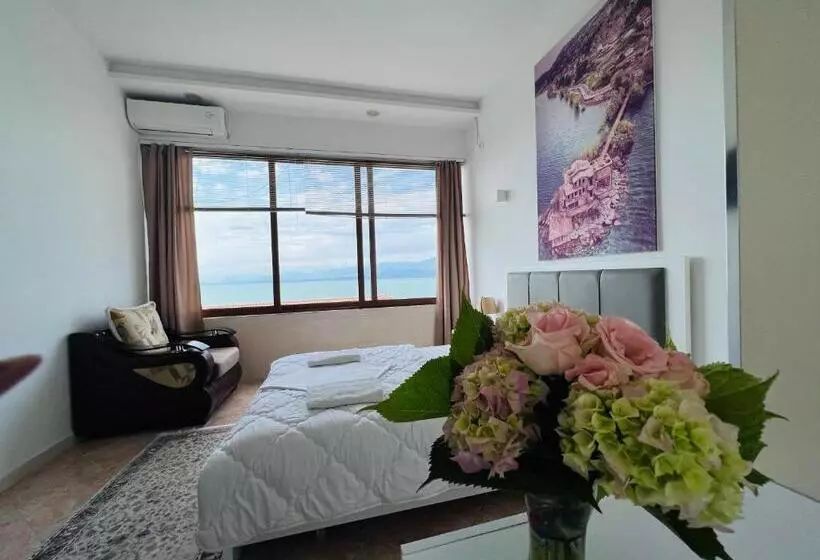 پانسیون Iart Residence