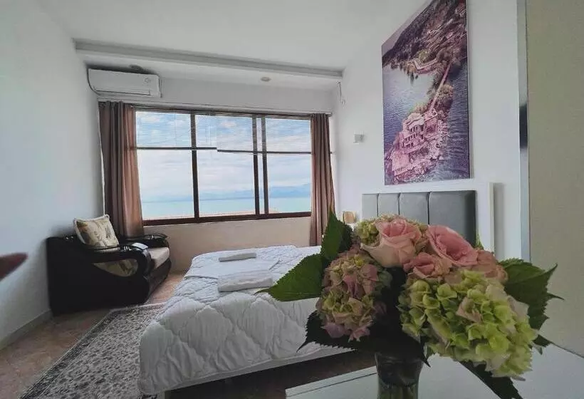 پانسیون Iart Residence
