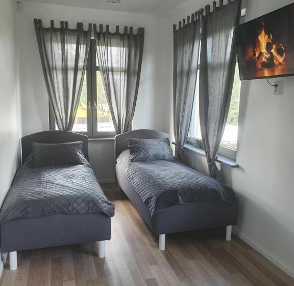 پانسیون Valet Apartment