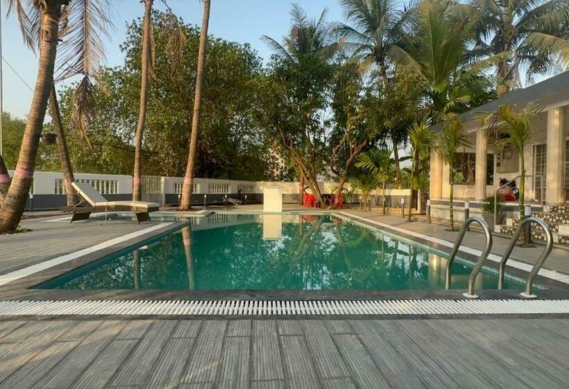 리조트 Bendres Farm Stay Neral