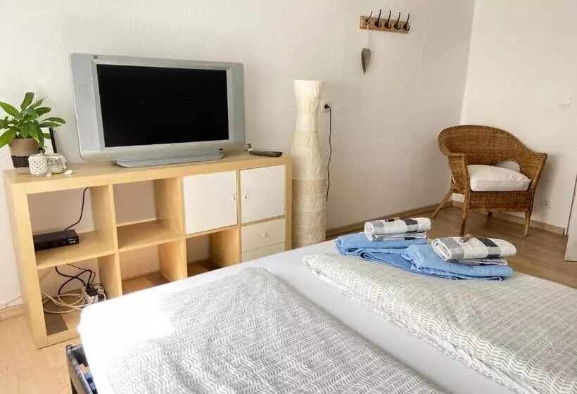 Aamiaismajoitus (B&B) Buchlindenweg   Zimmer & Ferienwohnung