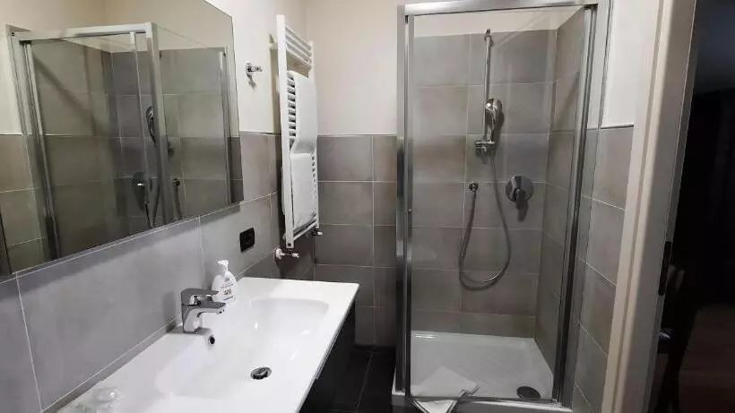 Aamiaismajoitus (B&B) Cà Trifolera Barbaresco   Romantico Cascinale Con Antica Cantina Nel Cuore Delle Langhe   Degustazio