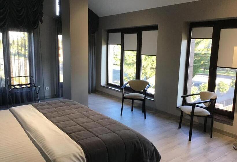 Отель Boremel Hills