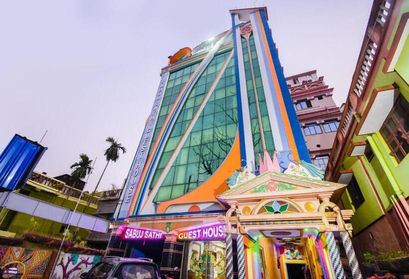 Hotelli Oyo Flagship 68145 Sabuj Sathi Guest House