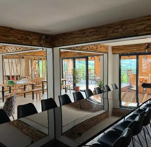 استراحتگاه Zdravkovac Country Club