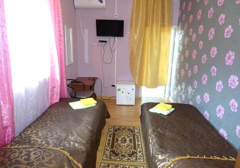 هاستل золотая бухта база отдыха