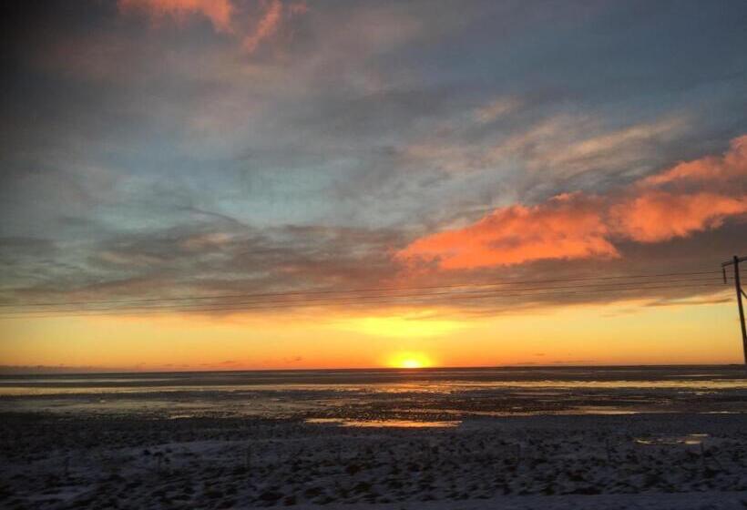 تختخواب و صبحانه Hrafnavellir Guest House