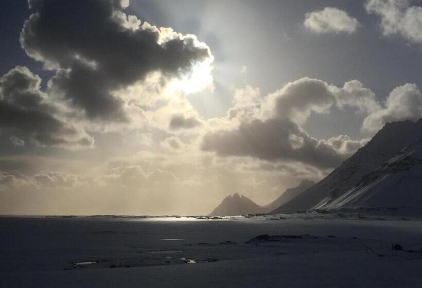 تختخواب و صبحانه Hrafnavellir Guest House