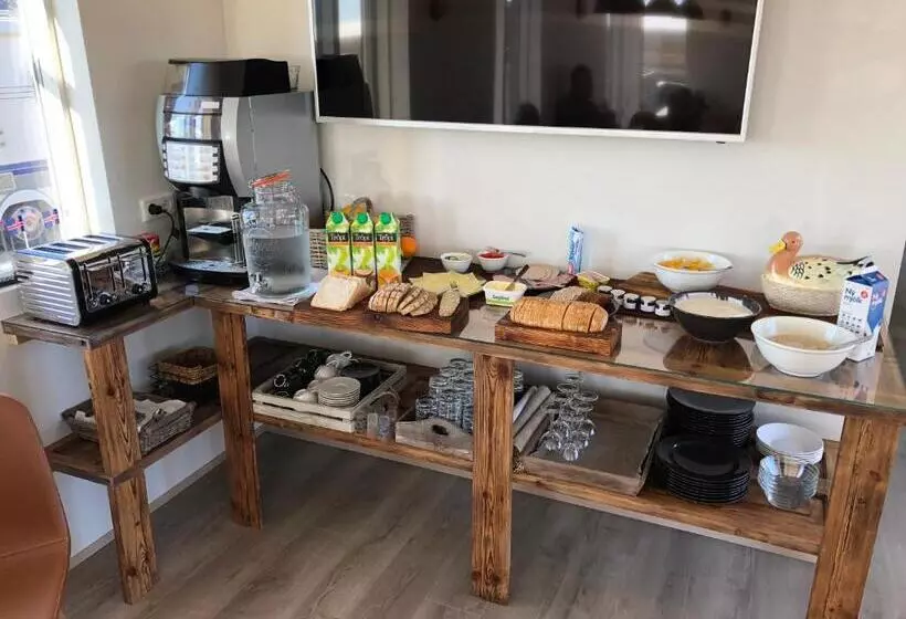 تختخواب و صبحانه Hrafnavellir Guest House