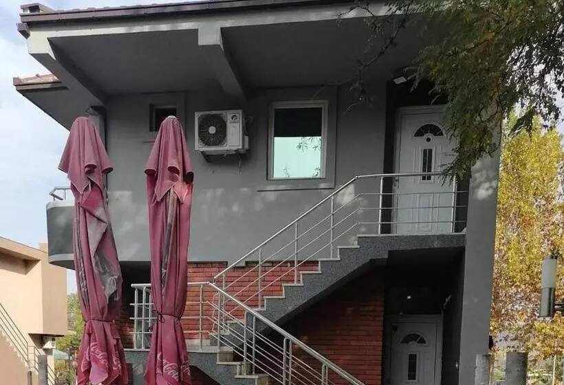 Hostel „ж