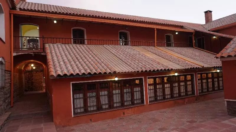 هتل Museo Cayara