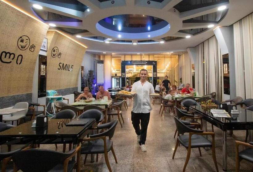 هتل Smile