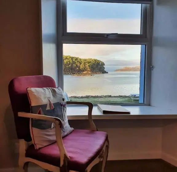 Hotelli Tigh An Eilean