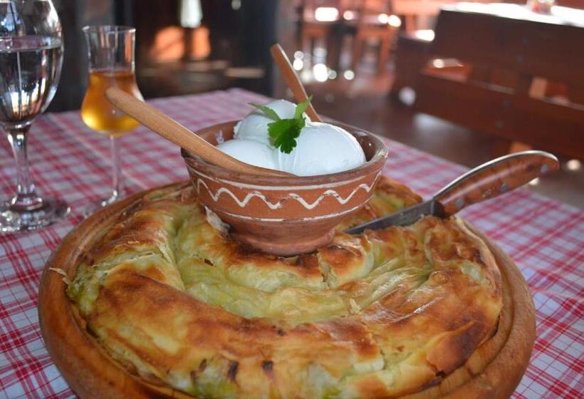 مُتل Etno Restoran Ranc