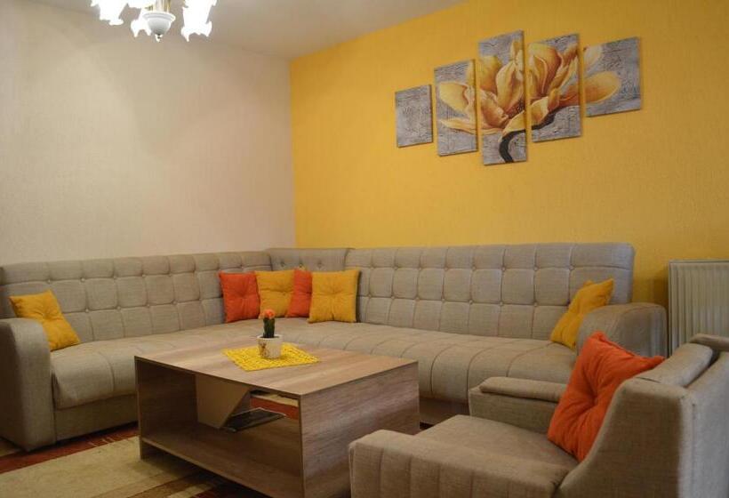 مُتل Etno Restoran Ranc