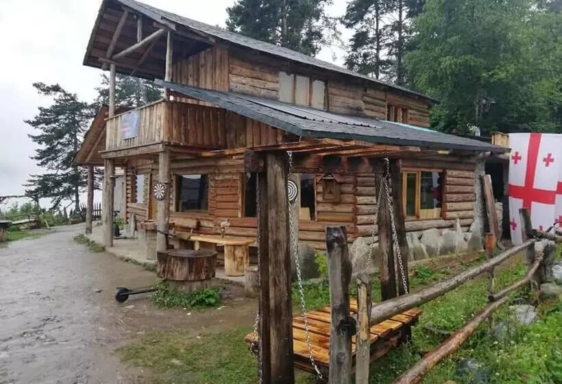 پانسیون Heshkili Huts Svaneti
