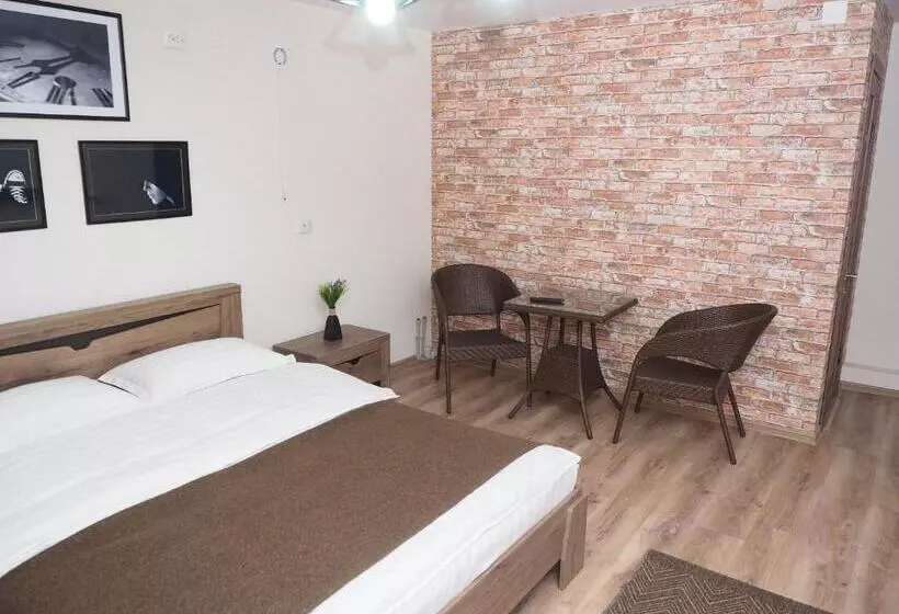 پانسیون Prime Time Guest House