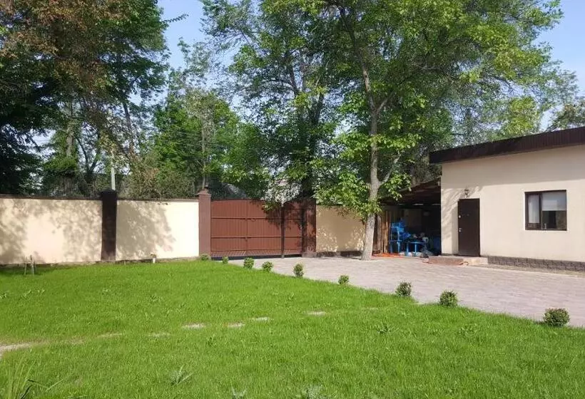 پانسیون Prime Time Guest House