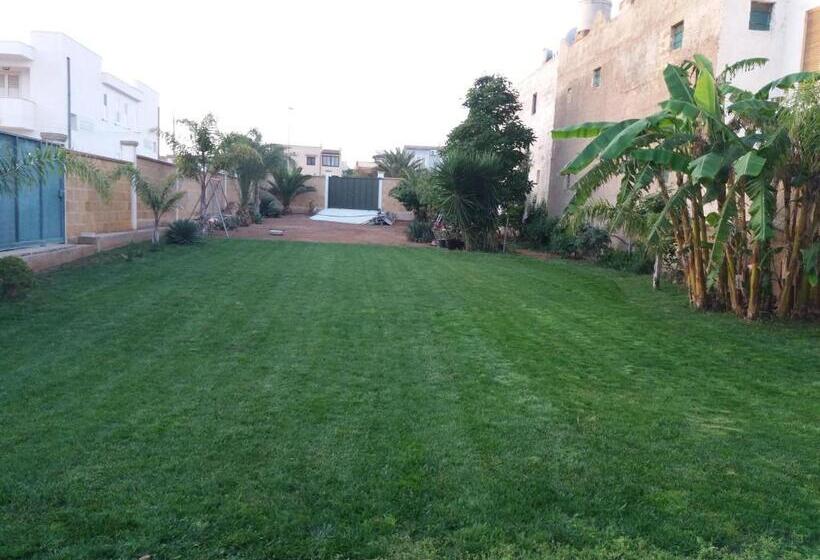 بنسيون Villa Angela