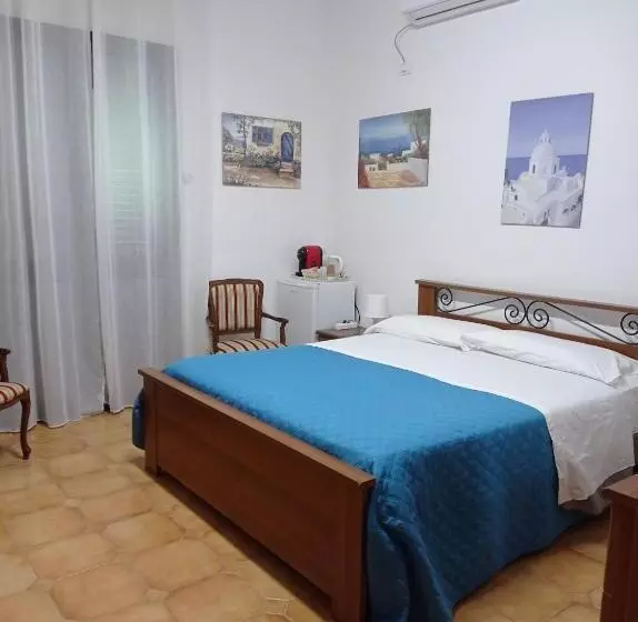 پانسیون Villa Angela