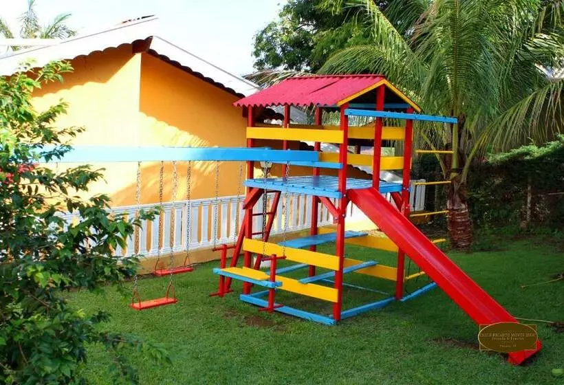 Retkeilymaja Chalé Recanto Monte Sinai