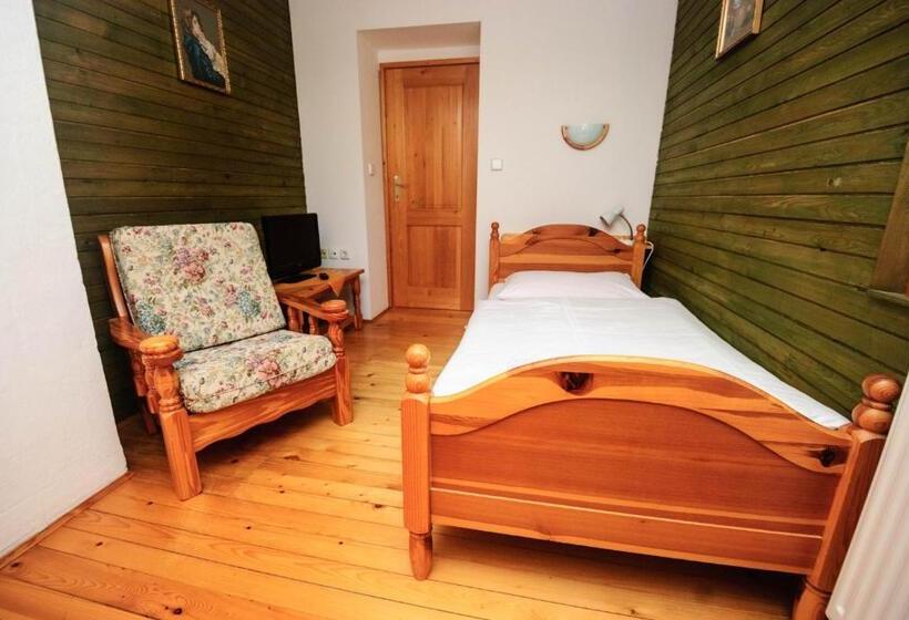 هتل Turistična Kmetija Stoglej