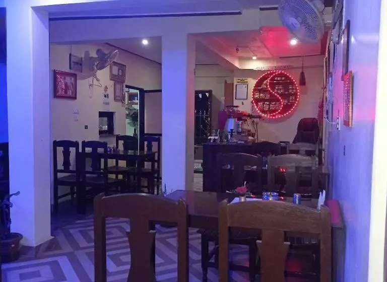 پانسیون Begnas Coffee House &