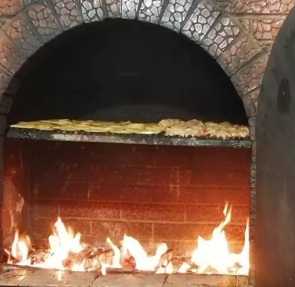 Majatalo Casa Viorica și Luis