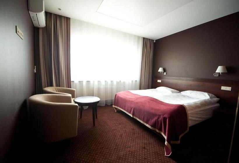 Bed and Breakfast Dubingių žirgynas