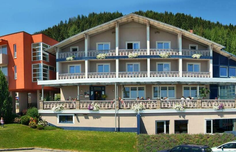 ホテル Alpengasthof Hochegger