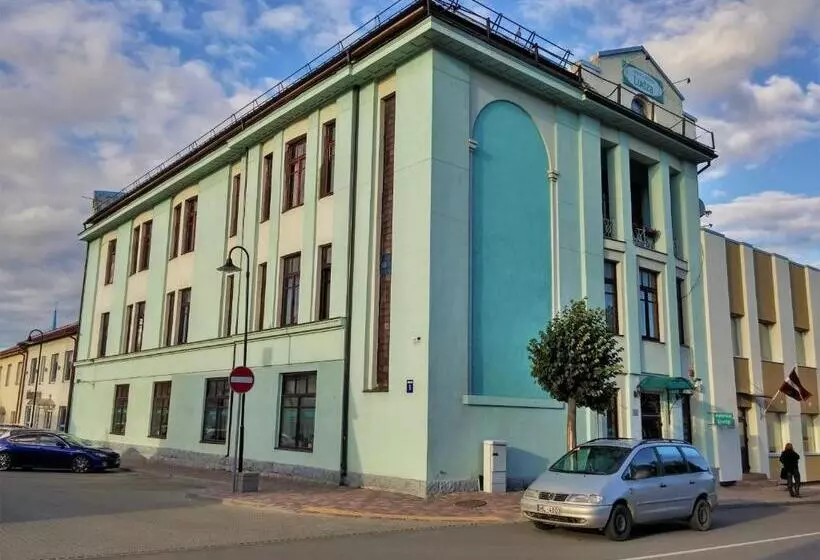 هتل Ludza