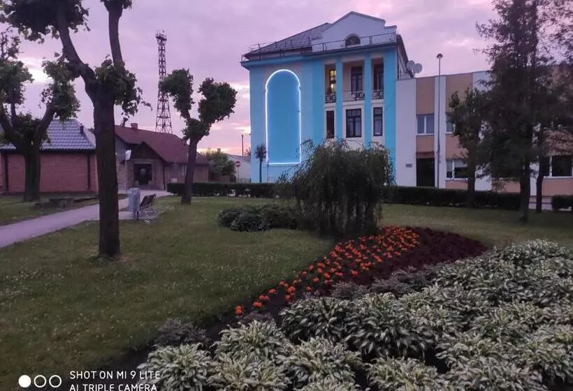 هتل Ludza