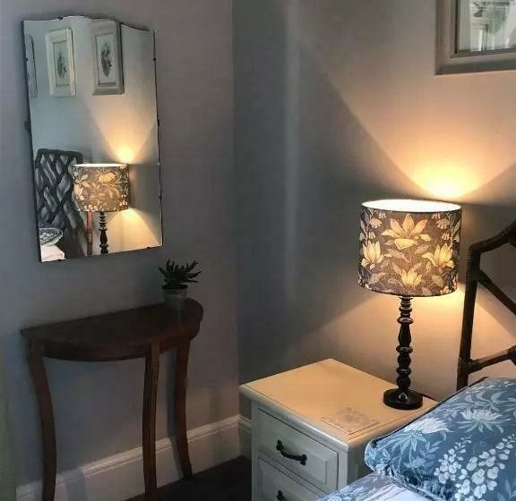 Netherdene Country House Bed & Breakfast