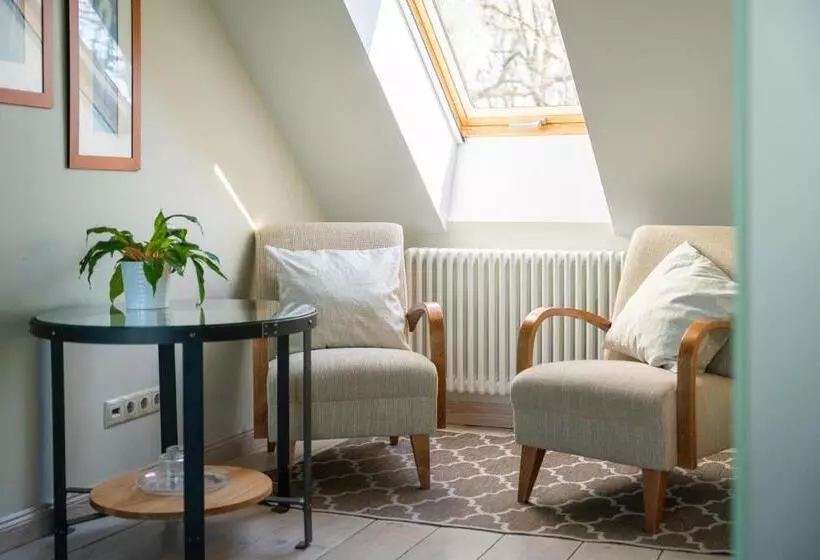 پانسیون Dagen Haus Guesthouse