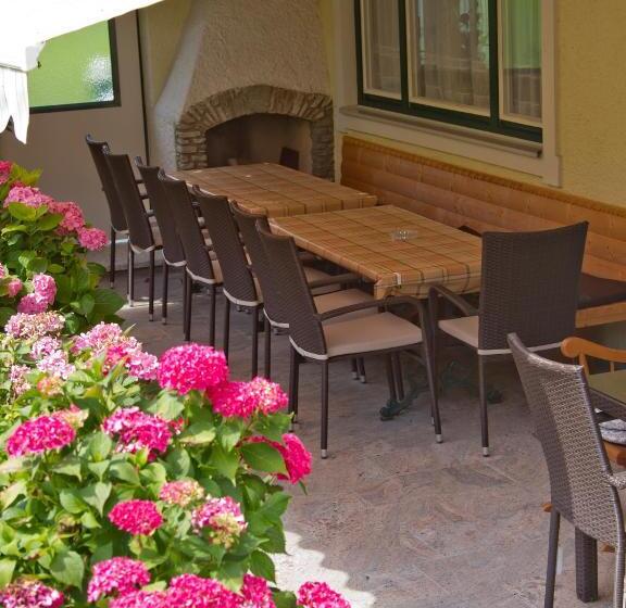 ペンション Haus Am Wald