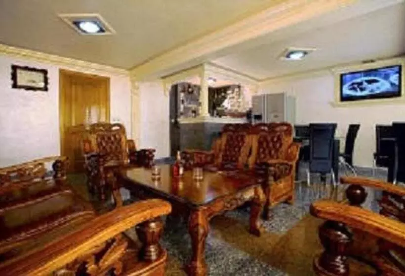 Villa M