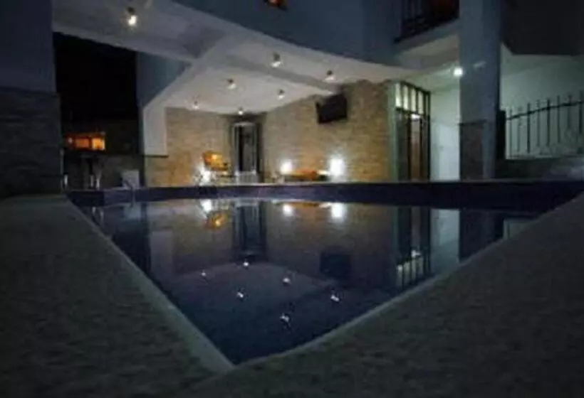 Villa M