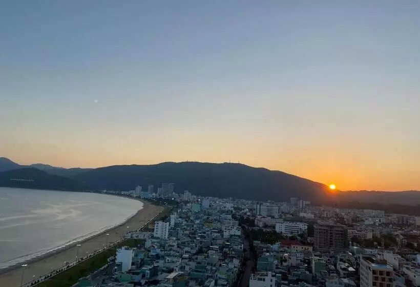 تختخواب و صبحانه Tms   Pullman Luxury Outlet   High Floor Beach View