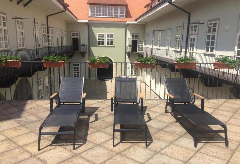 Panzió Althanský Palác