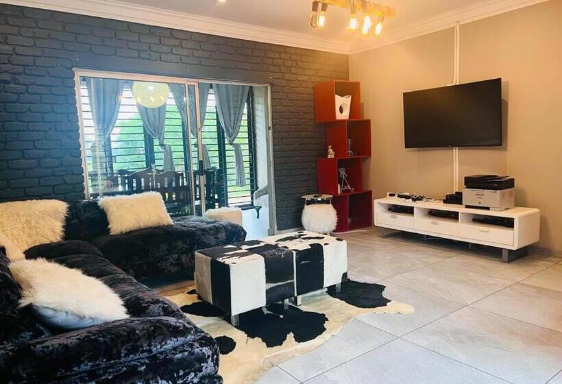 Pension Kwasiya Guest House