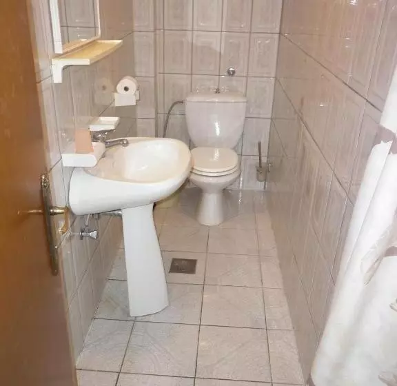 پانسیون Rooms Villa Desa