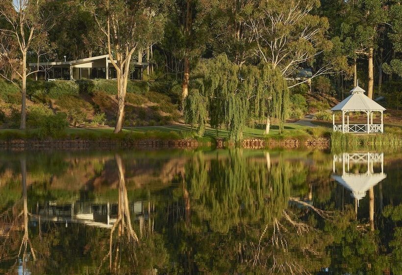 Eight Willows Retreat